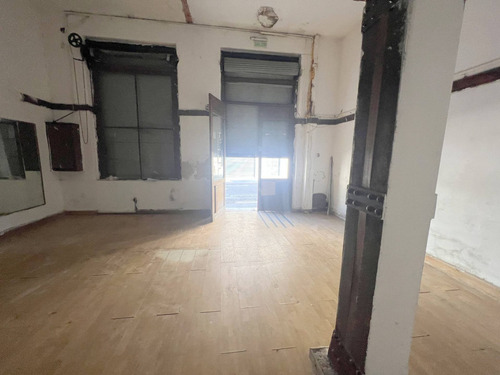 Imagen 6 de 25 de Venta De Edificio En Ciudad Vieja Con Cuatro Unidades.