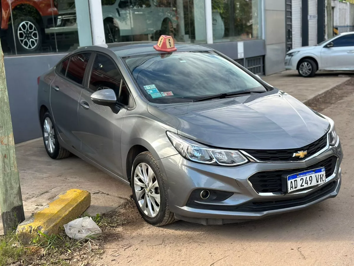 Chevrolet Cruze 1.8 Lt Mt