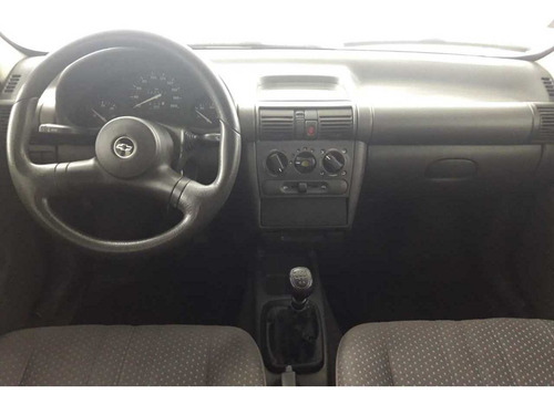 Imagem 3 de 5 de Chevrolet Corsa Hatch