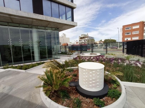 Imagen 3 de 15 de Apartamento Venta 3 Dormitorios Frente Al Mar, Con Amenities Y Garaje Opcional Y Garaje Opcional