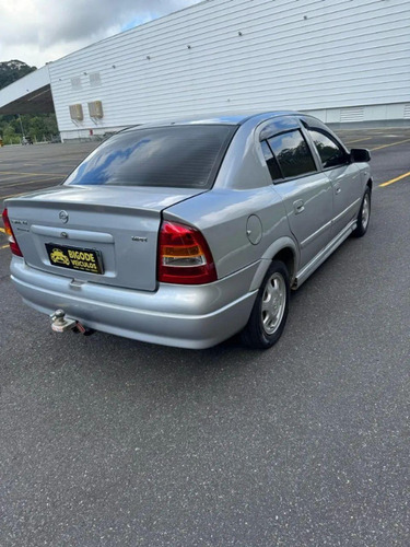 Chevrolet Astra Sedan GL MILENIUM 1.8 MPFI 4P