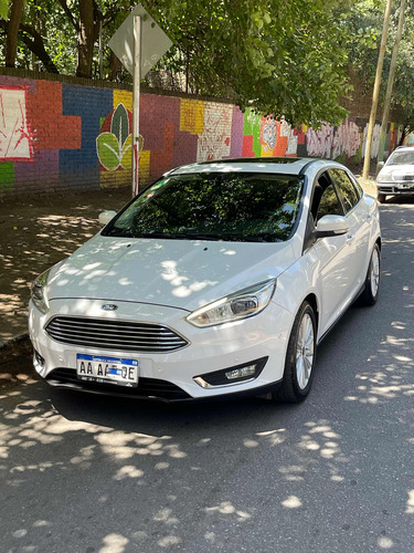 Ford Focus III 2.0 Sedan Titanium Mt