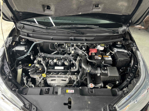 Toyota Yaris 1.3 16V FLEX XL LIVE MULTIDRIVE