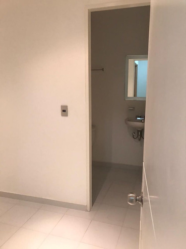 Departamento En Fuentes De Las Lomas