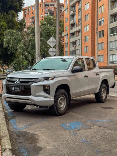 Mitsubishi L200 Fl Glx Mt 2400cc Td 4x4 2ab Abs Mod 2023