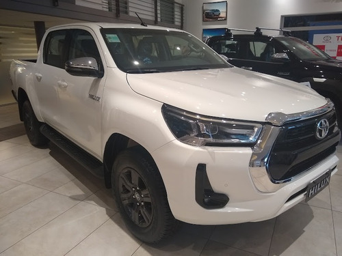 Imagen 3 de 9 de Hilux Srv At 4x2 Entrega Marzo Conc Oficial Treos Let