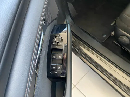 Mazda 3 2.0 Touring Mt