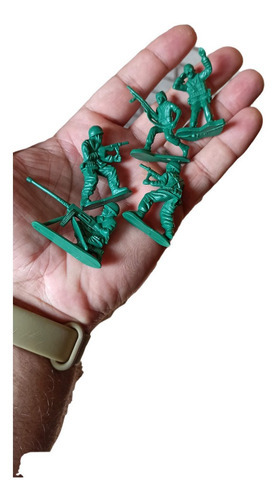 Muñeca de soldado de plástico del ejército militar en miniatura