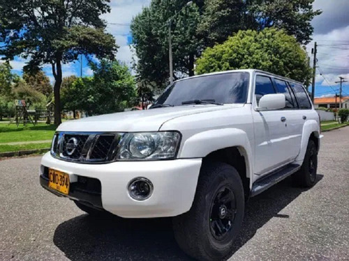 Nissan Patrol 4.8 Y61 Gl