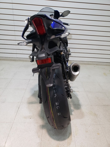 Yamaha Yzf R1