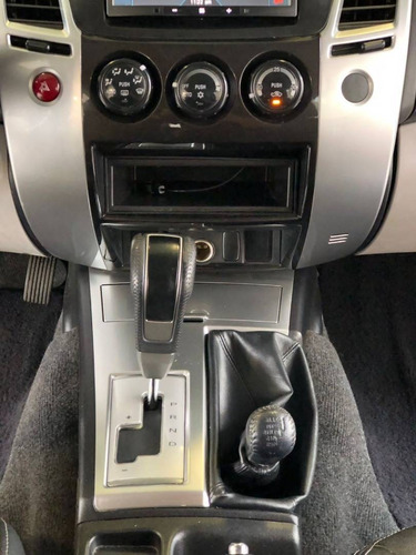 Imagem 12 de 12 de Mitsubishi Pajero Dakar 3.5 Hpe 7 Lugares 4x4 V6 24v Flex