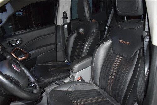 Imagem 4 de 15 de Fiat Toro 2.0 Volcano 16v Diesel 4p 4x4 Turbo Automático