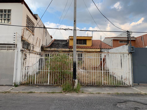 Casa En Venta Urb. La Soledad 