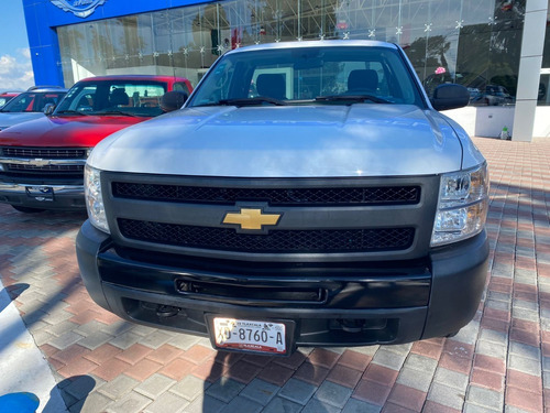 Imagen 2 de 10 de Chevrolet Silverado 2013