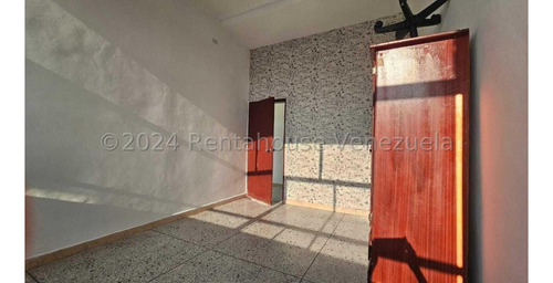 Milagros Inmuebles Apartamento Alquiler Barquisimeto Lara Zona Centro Economica Residencial Economico Código Inmobiliaria Rent-a-house 25-5187