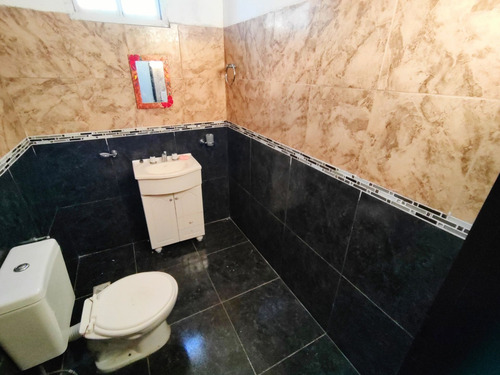 Venta Casa 4 Ambientes Palomar - Moron Permuta