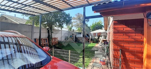Imagen 1 de 20 de Casa En Venta De 3 Dorm. 2 Baños, Microbarrio, 212 M2 Terren