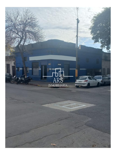 Alquilo Local Comercial . Excelente Esquina ! Cerro Largo Y Gaboto .