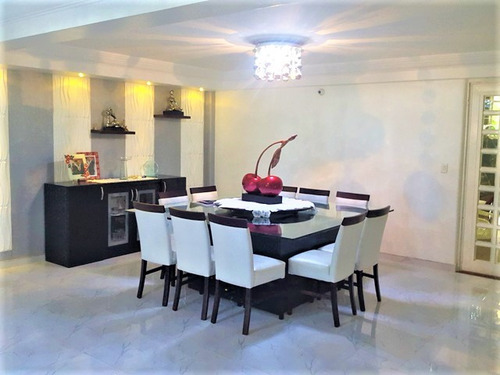 Casa En Venta En Cumbres De Curumo