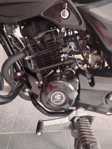 Motocicleta Bajaj Modelo 2023 Papeles Al Día Como Nueva