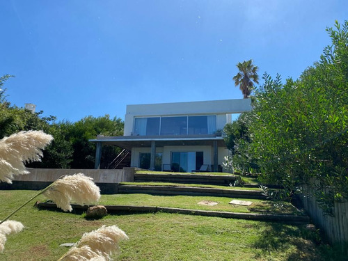 Casa En Alquiler Por Temporada De 4 Dormitorios En El Chorro (ref: Bpv-8464)