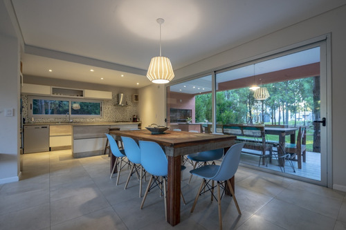 Imagen 3 de 29 de Excelente Casa En Alquiler Temporal. Costa Esmeralda - Residencial 1