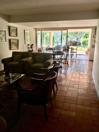 Imagen 6 de 24 de Se Vende Casa 450m2 5h+s/5b+s/4p Santa Paula 1460