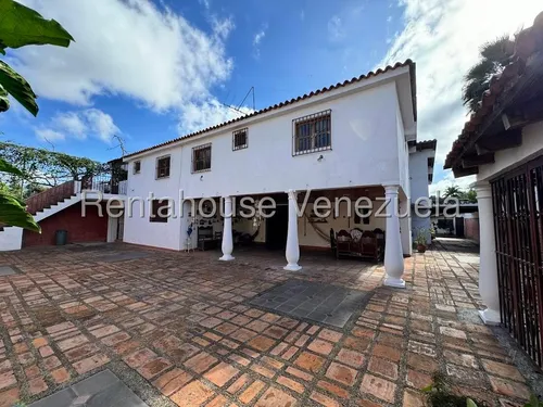 Amplia Casa En La Boyera