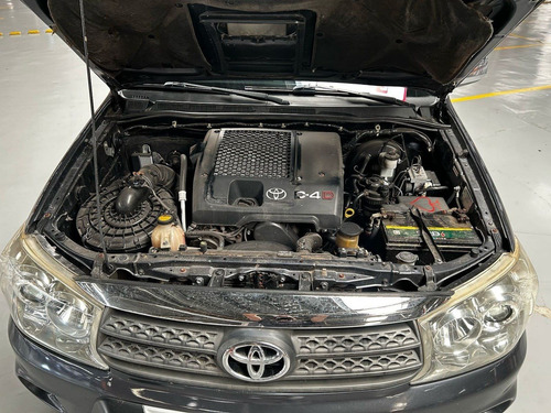 Toyota Hilux SW4 3.0 SRV 4X4 7 LUGARES 16V TURBO INTERCOOLER DIESEL 4P AUTOMÁTICO