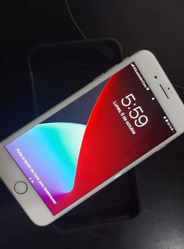 iPhone 8 Plus