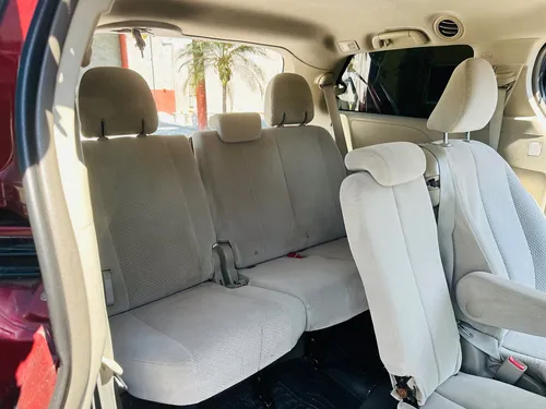 Toyota Sienna 3.5 Ce At