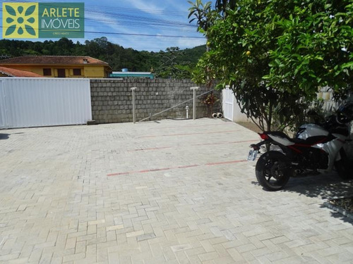 Imagem 6 de 15 de Casa No Bairro Centro Em Porto Belo Sc - 1538