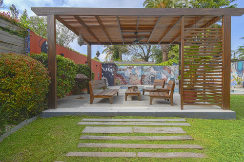 Venta Casa 7 Ambientes Con Jardín Y Pileta En Martinez