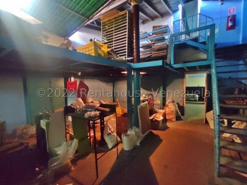 Imagen 9 de 30 de Casas Con Galpones En Venta Zona Centro Barquisimeto #22-21565 Daniela Linarez 0424-5390659