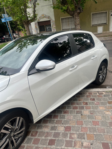 Peugeot 2008 1.6 Allure