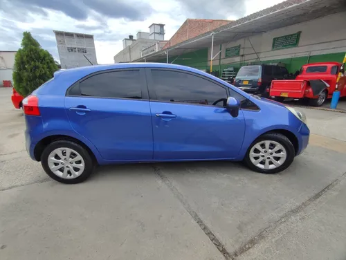 Kia Rio Spice 2012 Hatchback Mecanico 6 Cambios