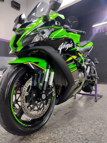 Kawasaki Zx10