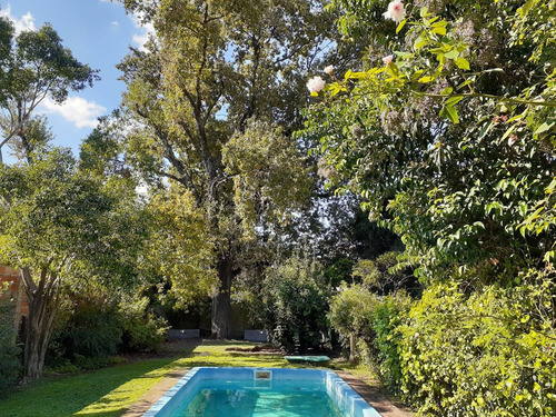 Casa Con Buen Terreno En La Merced, Beccar