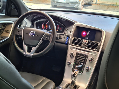 Volvo XC60 2.5 T5 Momentum