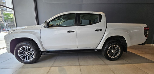 Mitsubishi L200 2.4 Di-d High Power 181cv Cuero