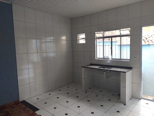 Imagem 1 de 11 de Casa 03 Comodos - Lauzane - Ca0295
