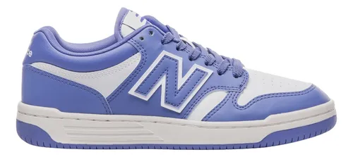 Tênis New Balance 480 Low em vista lateral, com design nas cores azul e branco