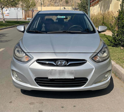 Imagen 2 de 21 de Hyundai Accent 1.6 At Gl Sedan