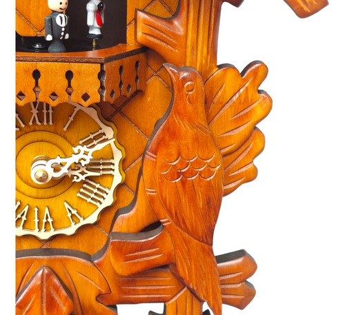 Reloj Cucu De Pared Cabeza De Venado Bosque Madera Música Estructura Marrón Claro Fondo Marrón Claro