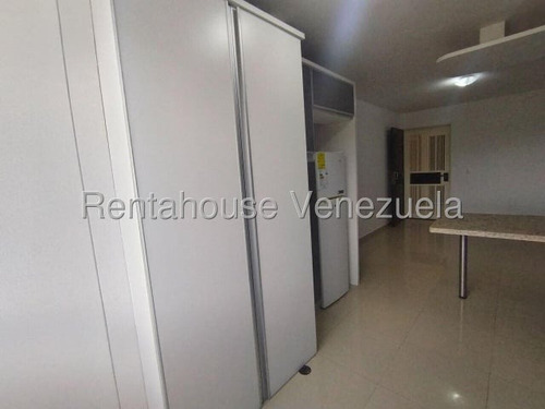 Apartamentos En Venta En El Este De Barquisimeto Con Planta Eléctrica Y Piscina Cod.25-10920 Nd