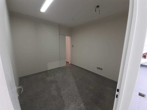 Imagen 5 de 14 de Excelente Local De 305 M2