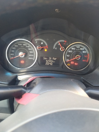 Fiat Grand Siena 2014 1.4 Attractive Flex 4p