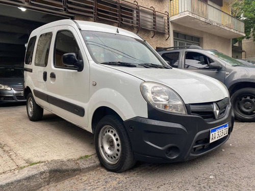 Imagen 5 de 16 de Renault Kangoo 2016 1.6 Furgon Ph3 Confort 5as Lc