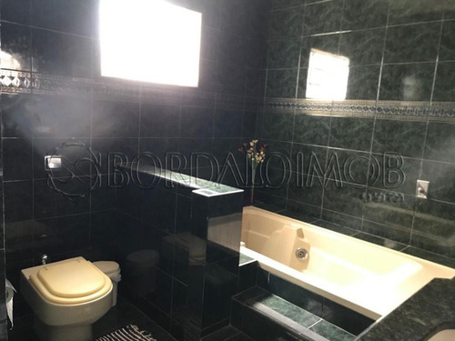 Imagem 21 de 30 de Arniqueiras Casa Com 600m² De Área Construída, 3 Quartos Sendo Todos Suítes + Área De Lazer Completa! Estuda Permuta E Aceita Carro. - Villa132429