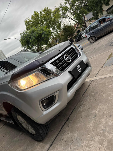 Nissan NP300 2.3 Frontier Se Cd 4x2 Mt